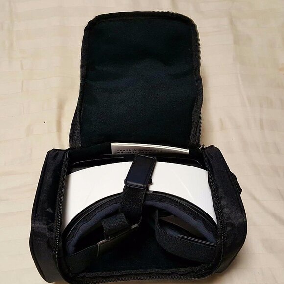 Universal Soft Goggles Case - Picture 3 of 4